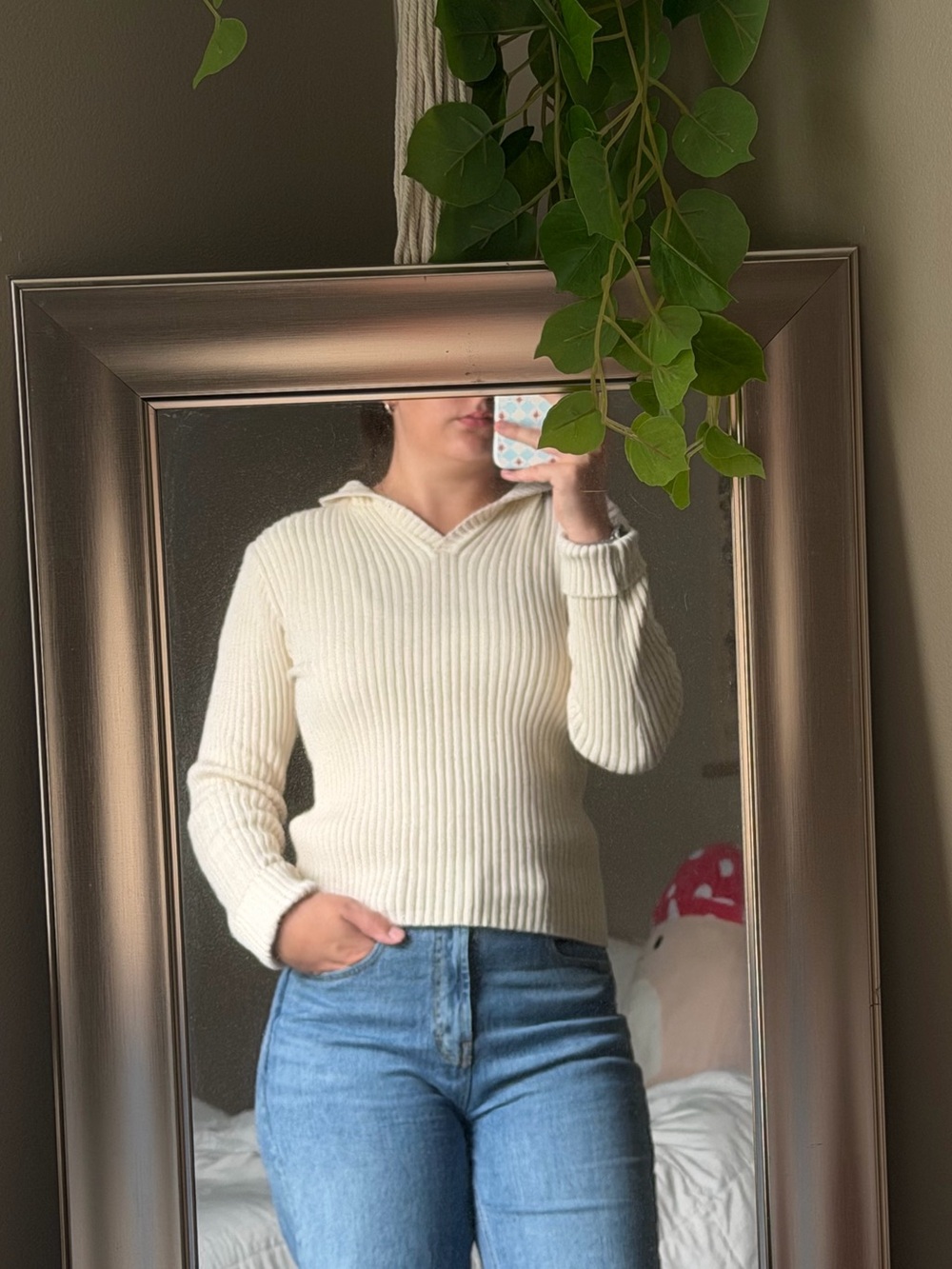 Cream Ribbed V-Neck Hoodie Sweater - Women